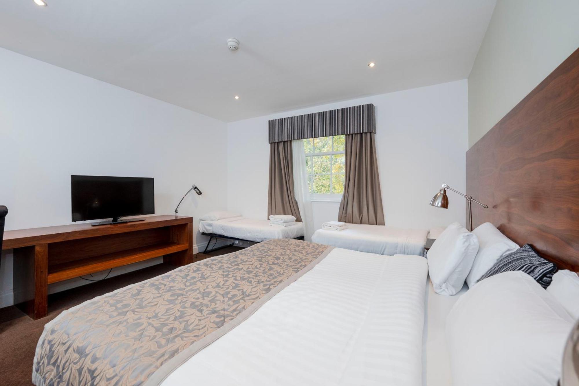 Best Western Plus Aston Hall Hotel ภายนอก รูปภาพ